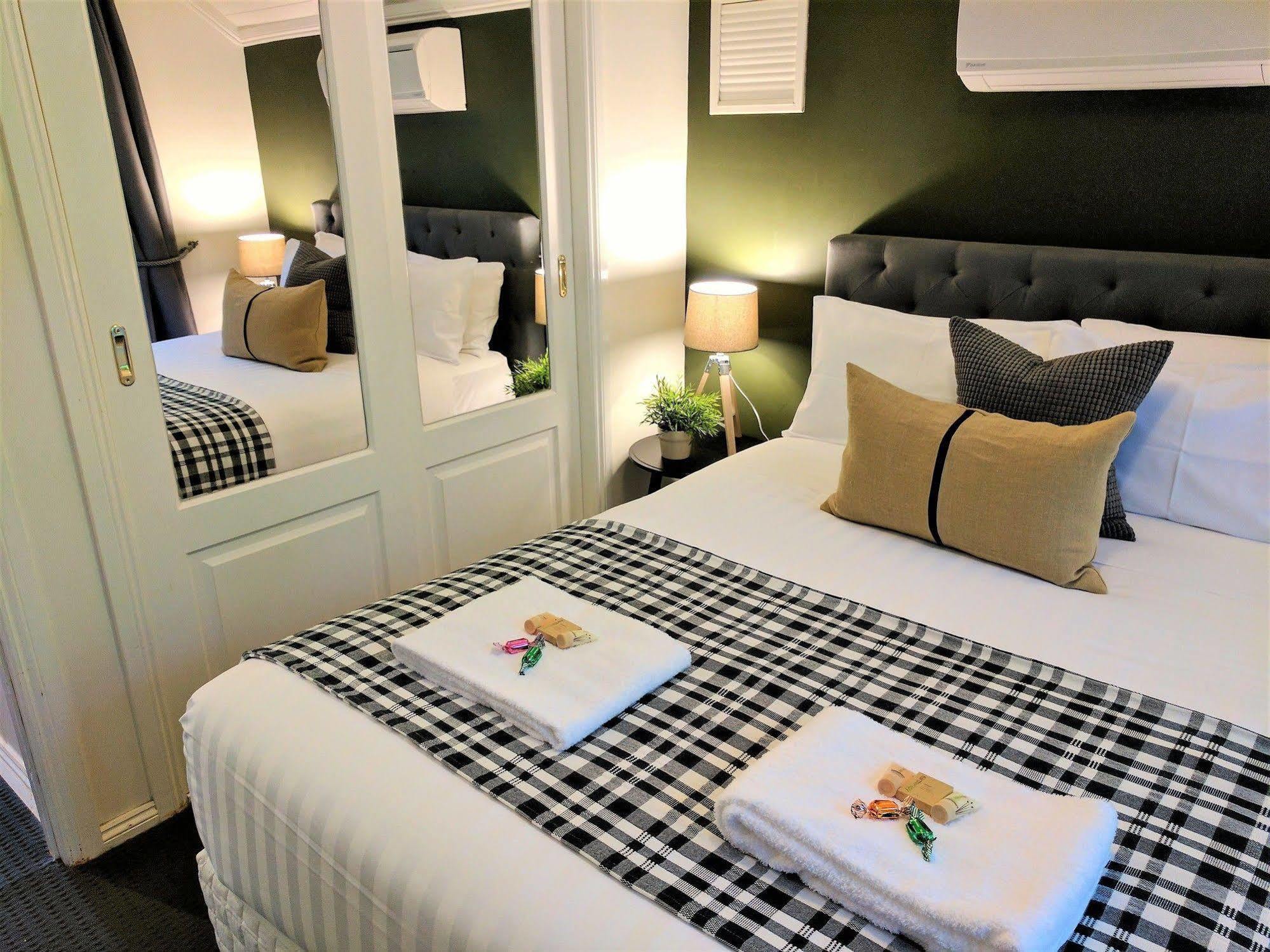 Bend of Islands Annie Roes Luxury B&B מראה חיצוני תמונה