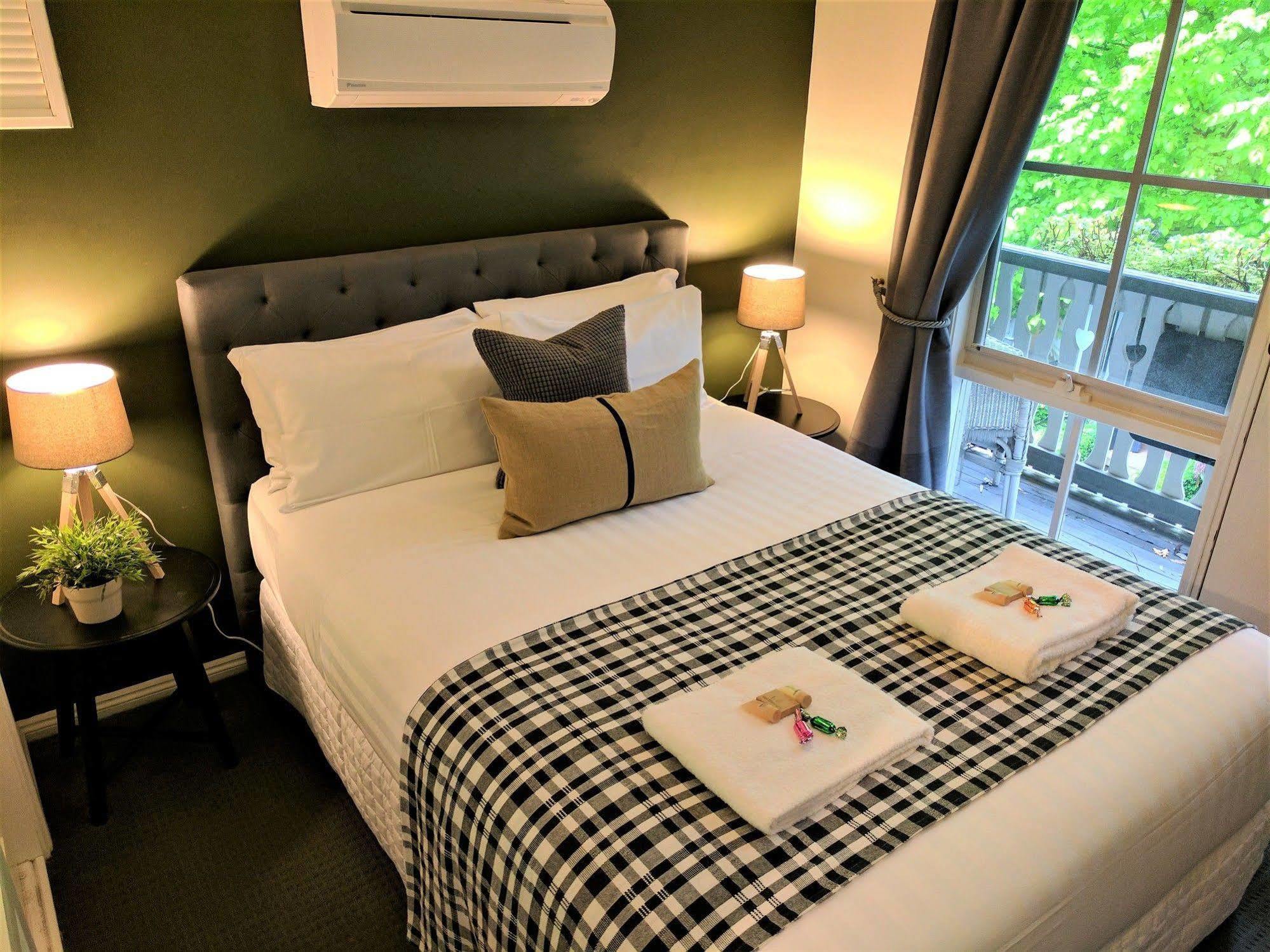 Bend of Islands Annie Roes Luxury B&B מראה חיצוני תמונה